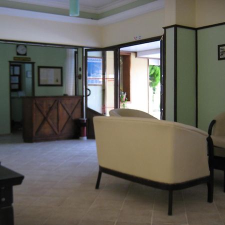 Oya Family Suites Kusadası Exterior foto