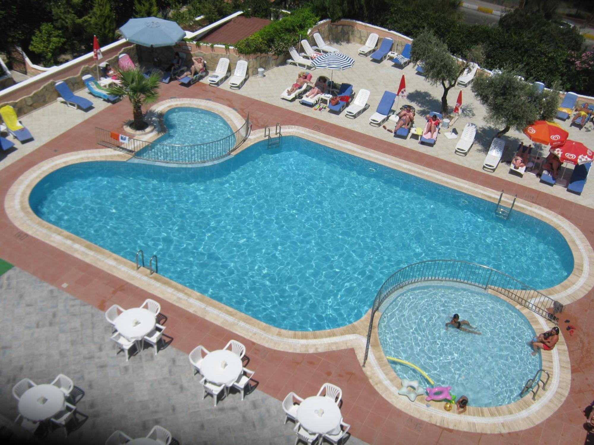 Oya Family Suites Kusadası Exterior foto