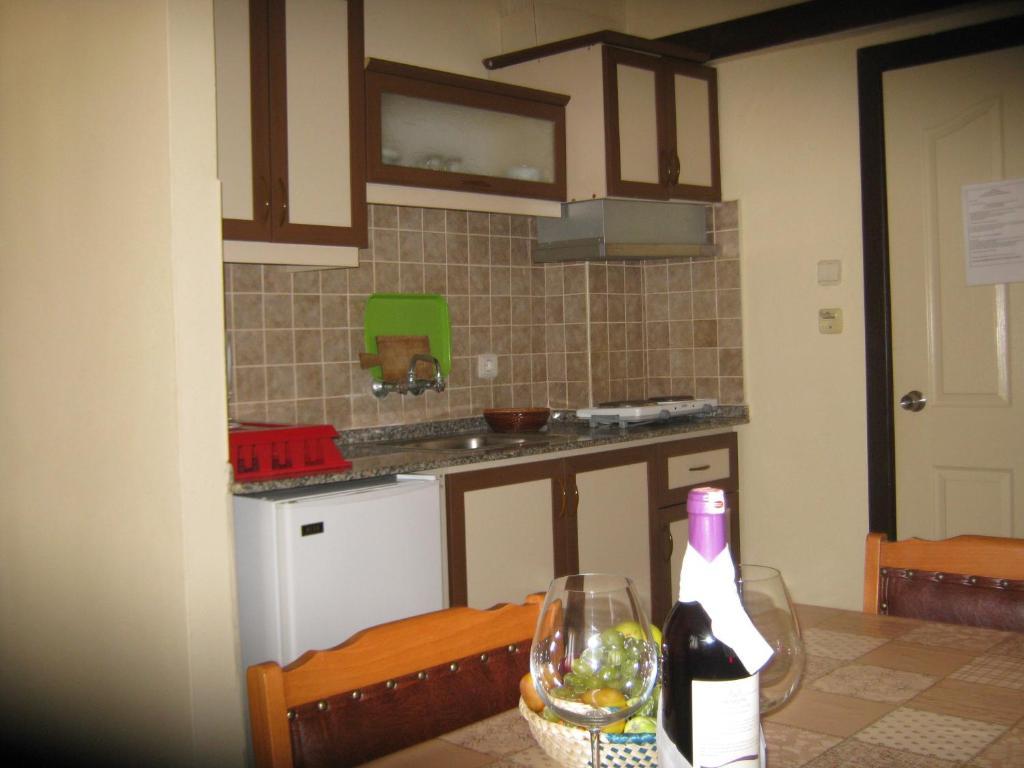 Oya Family Suites Kusadası Quarto foto